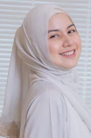 Lisa Surihani