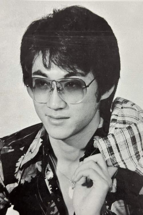 华伦