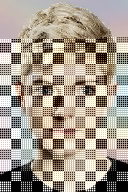 Mae Martin