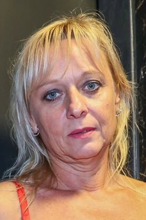 Anna Versailles