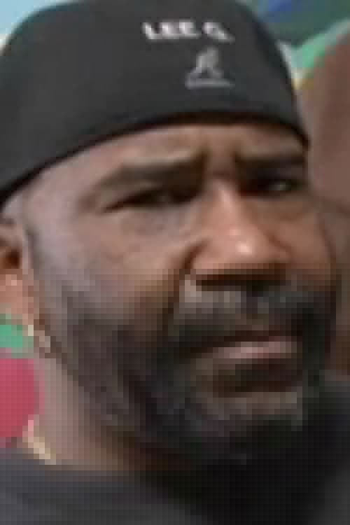 Lee G.