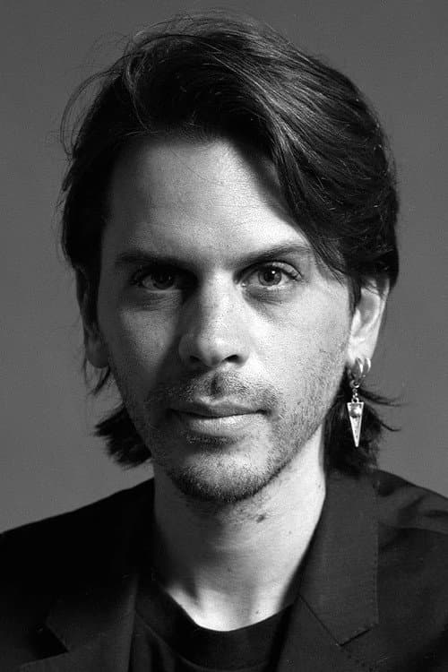 Julian Lona
